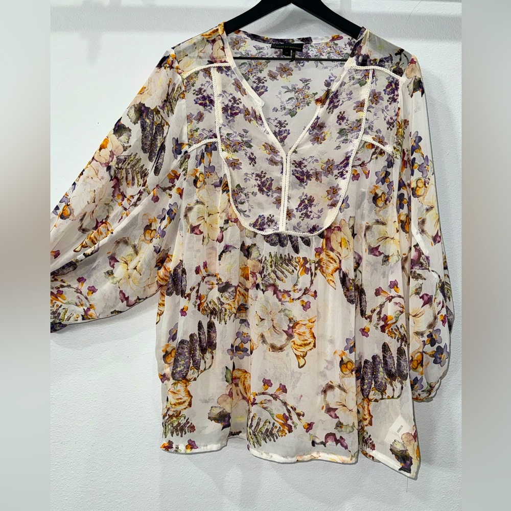 i Jeans by Buffalo Flowy Boho Style Floral Top